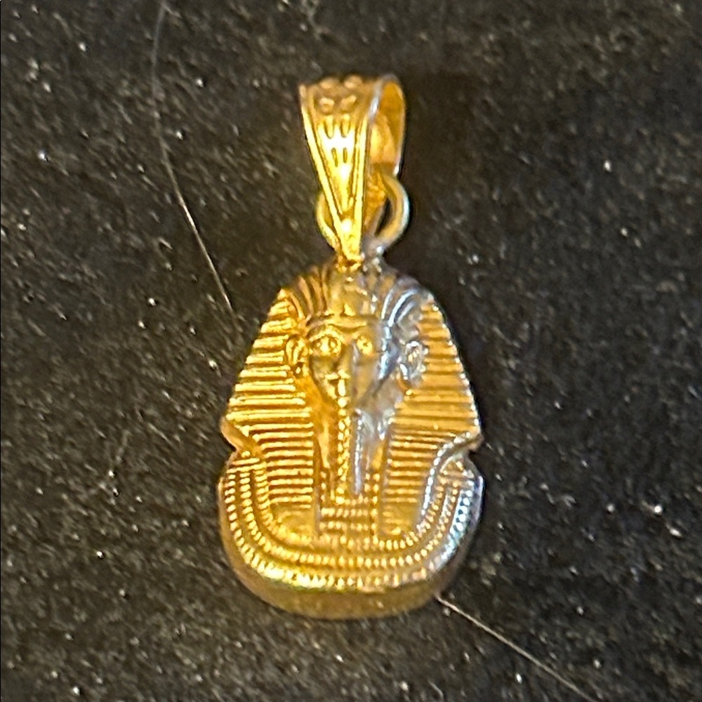 18K Solid Egyptian Yellow Gold Pharaoh KingTut Pendant Charm